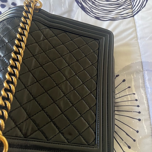 Chanel boy bag has/ps those stains is from lipstick,,price fix no discount - Picture 4 of 13